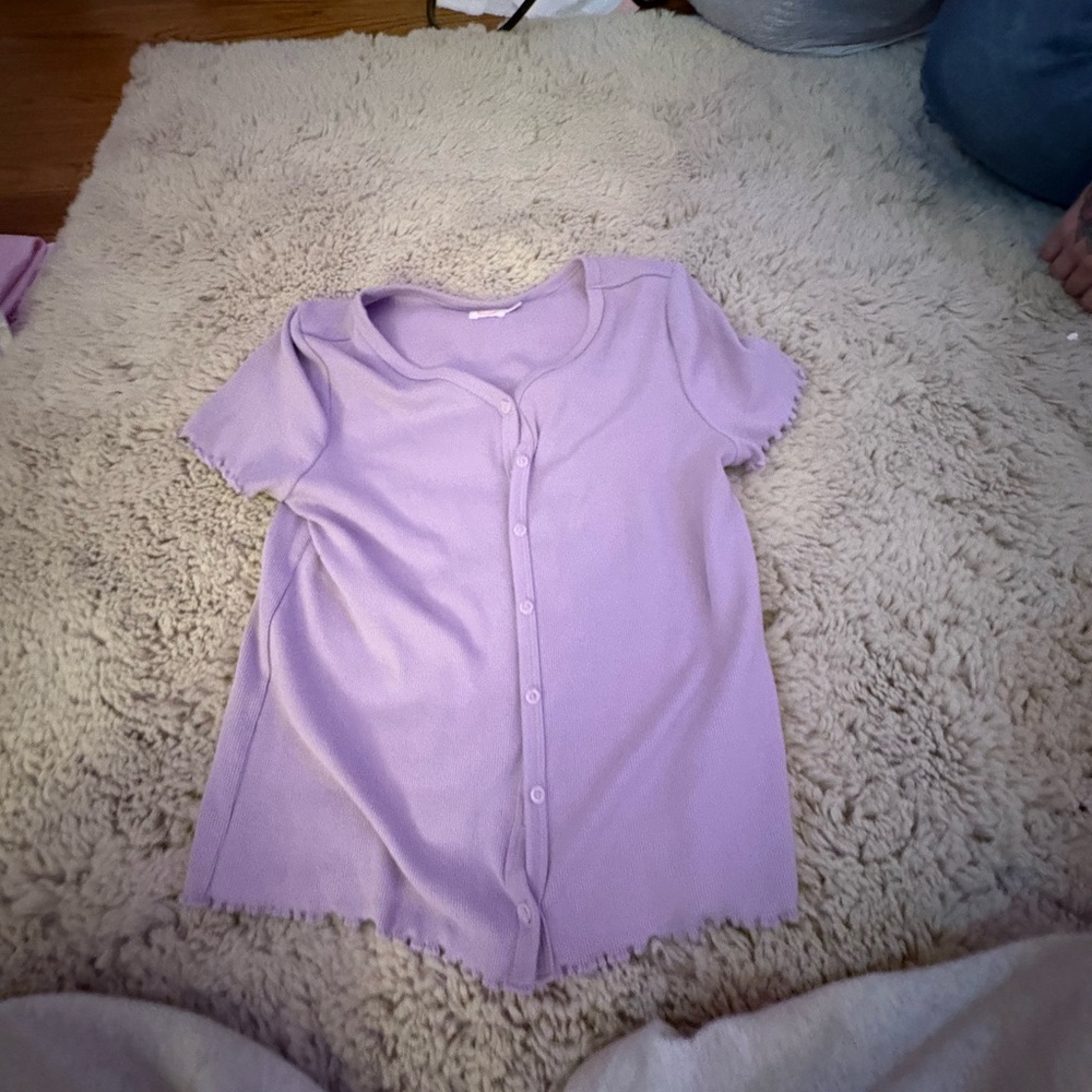 Old Navy Women's Lavender Button Down Shirt
